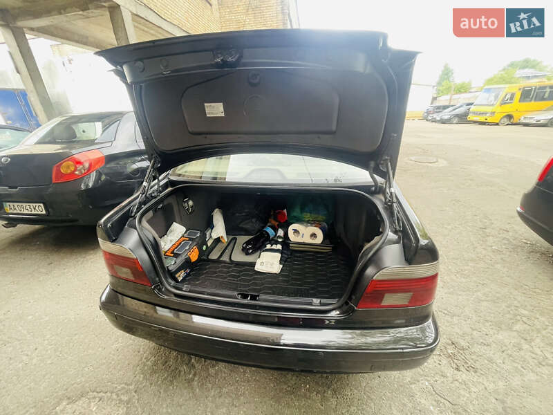 Седан BMW 5 Series 2003 в Києві