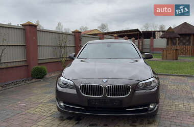 Седан BMW 5 Series 2011 в 