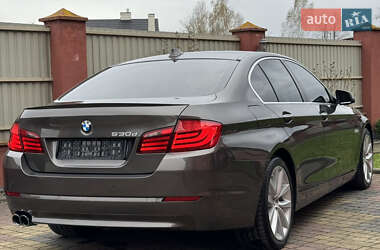 Седан BMW 5 Series 2011 в 
