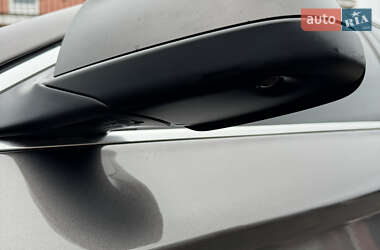 Седан BMW 5 Series 2011 в 