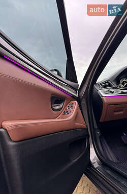 Седан BMW 5 Series 2011 в 