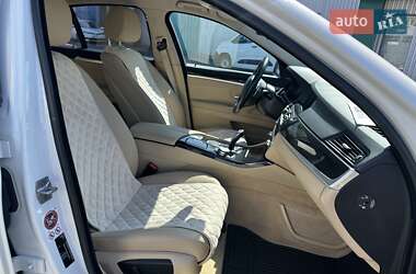 Седан BMW 5 Series 2016 в 