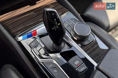 Седан BMW 5 Series 2018 в 