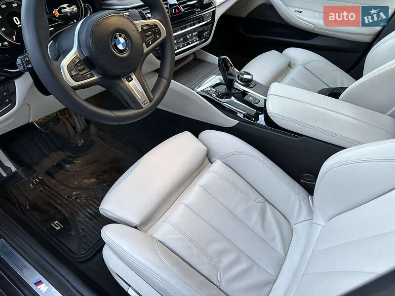 Седан BMW 5 Series 2017 в Тернополе