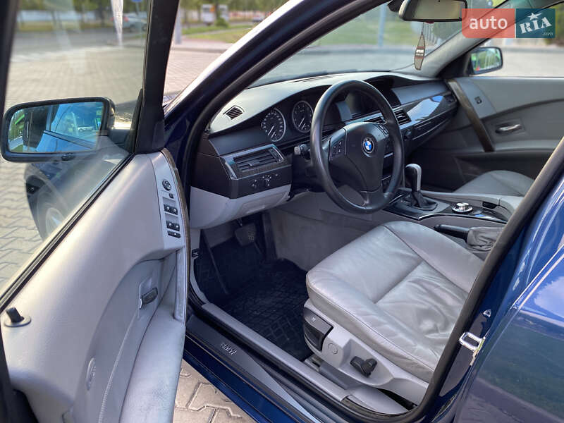 Седан BMW 5 Series 2005 в Кременчуці