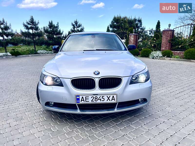 Седан BMW 5 Series 2004 в Чорноморську