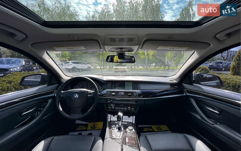 Седан BMW 5 Series 2011 в Львові