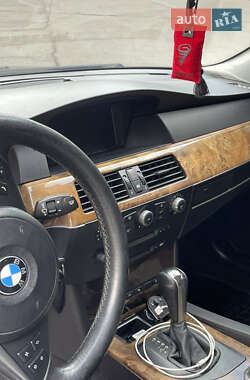 Седан BMW 5 Series 2004 в 