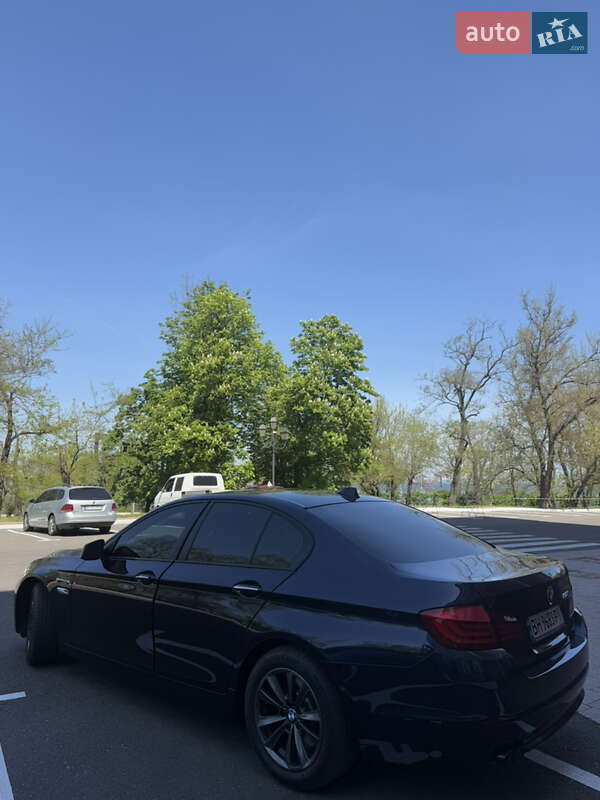 BMW 5 Series 2011