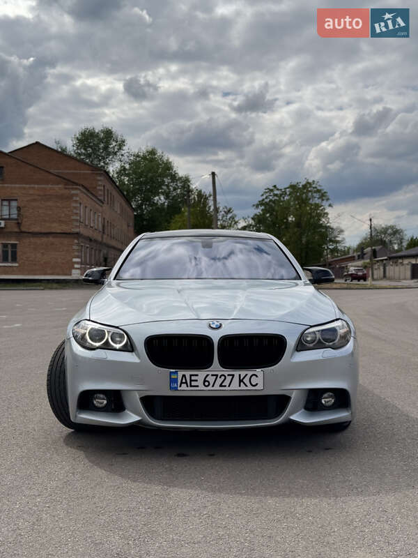 Седан BMW 5 Series 2014 в Покрове
