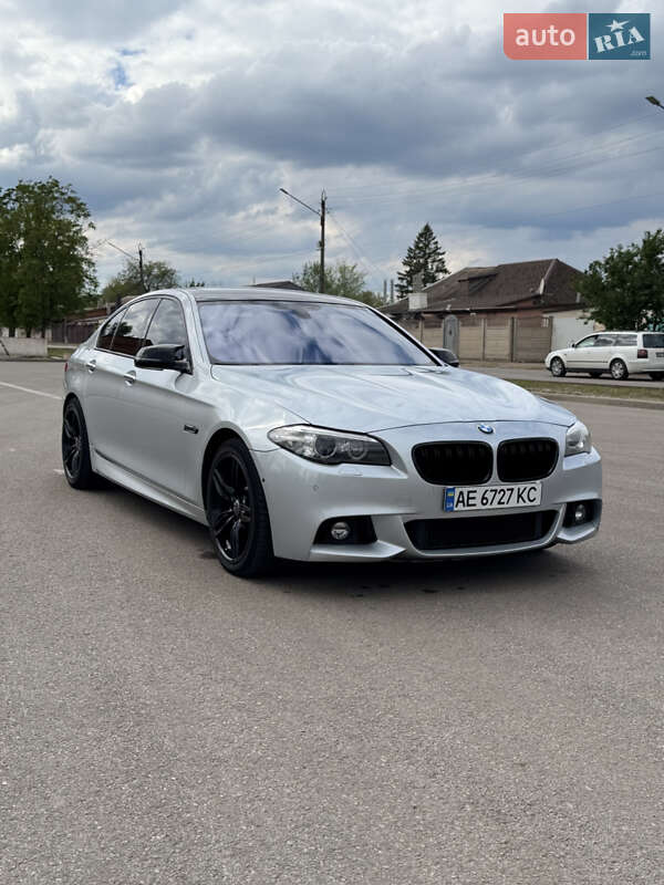 Седан BMW 5 Series 2014 в Покрове