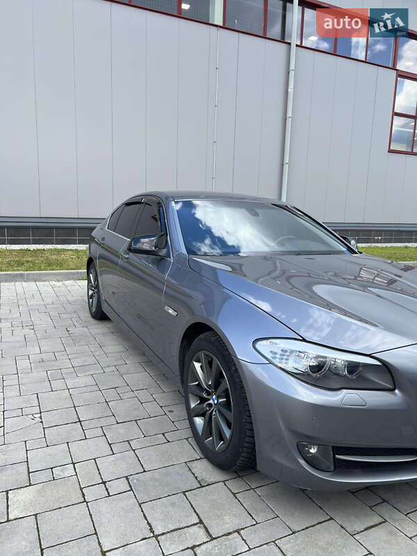 Седан BMW 5 Series 2010 в Здолбуніві