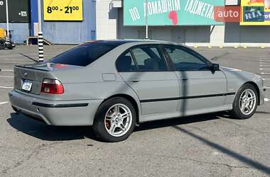 Седан BMW 5 Series 2001 в 