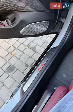 Седан BMW 5 Series 2024 в 