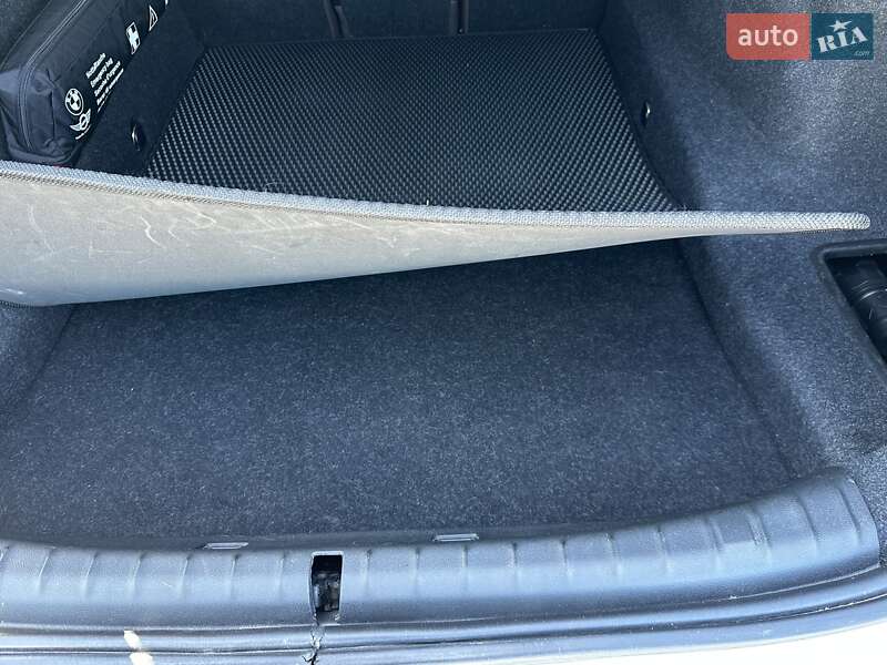 Седан BMW 5 Series 2017 в Львові