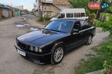 Седан BMW 5 Series 1990 в Белой Церкви