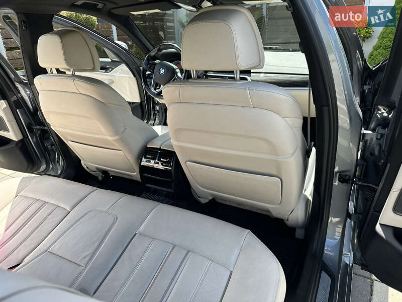 Седан BMW 5 Series 2017 в Стрые фото 39 Седан BMW 5 Series 2017 в Стрые