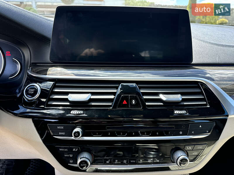 Седан BMW 5 Series 2017 в Стрые фото 49 Седан BMW 5 Series 2017 в Стрые