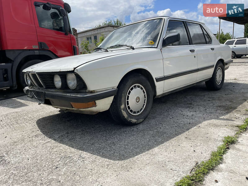 BMW 5 Series 1984