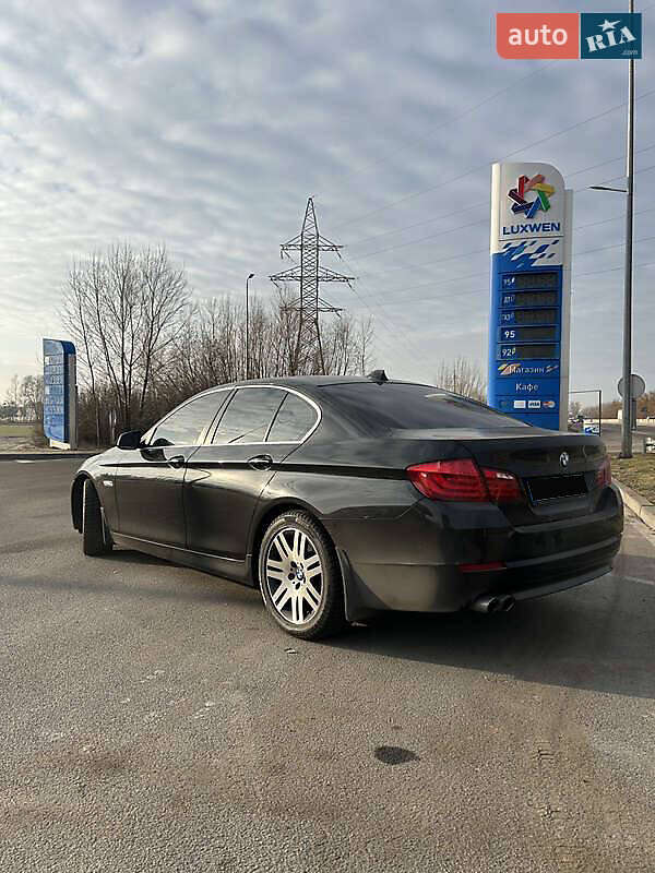 Седан BMW 5 Series 2010 в Києві фото 12 Седан BMW 5 Series 2010 в Києві