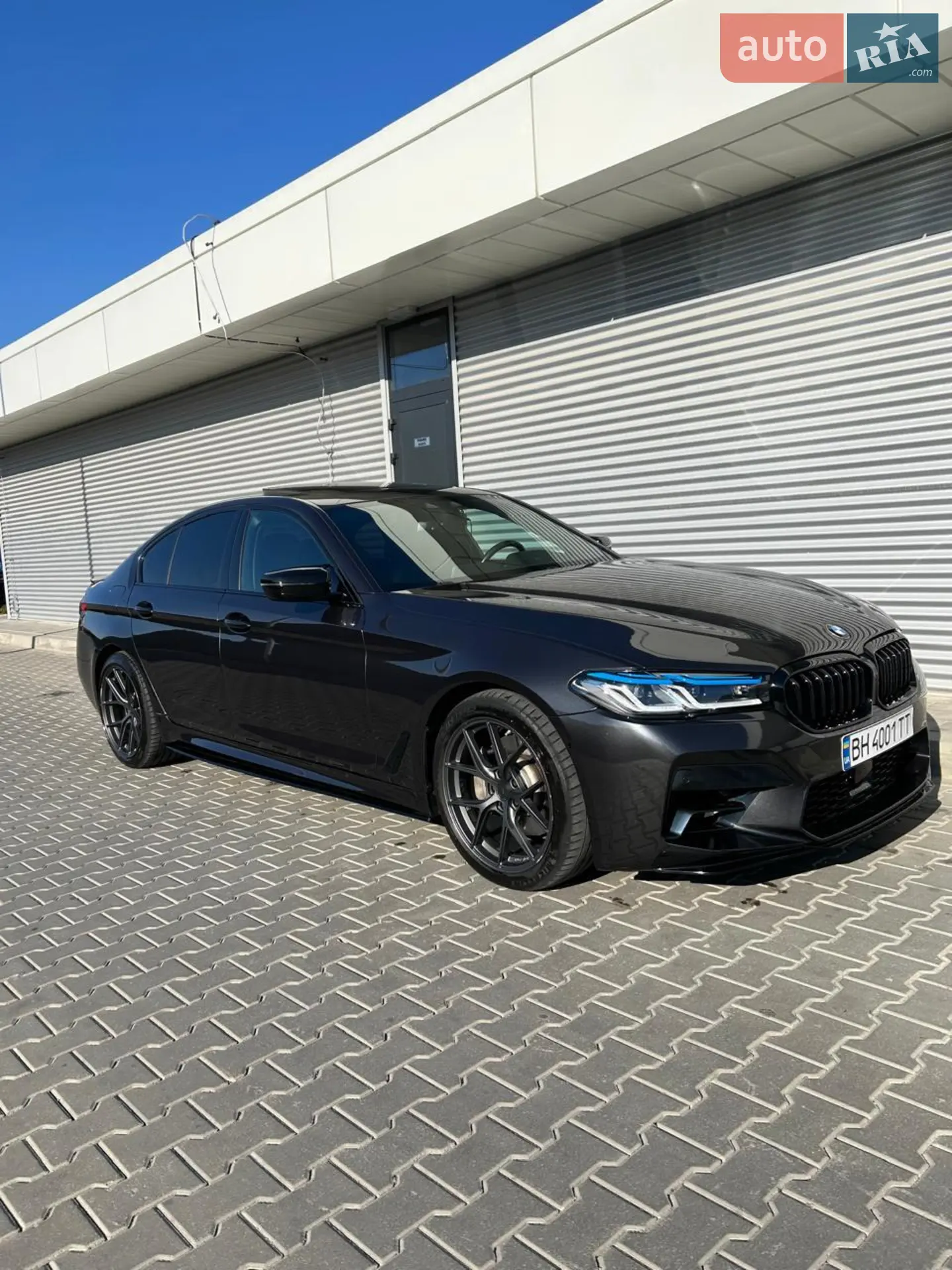 2017 BMW 5er - мініатюра 2