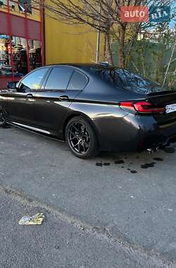 Седан BMW 5 Series 2017 в 