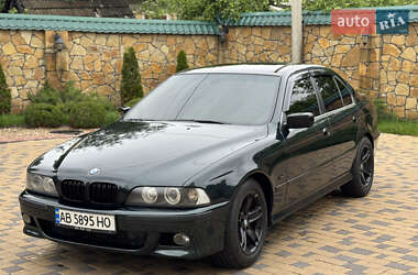 Седан BMW 5 Series 2000 в 