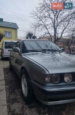 Седан BMW 5 Series 1989 в 