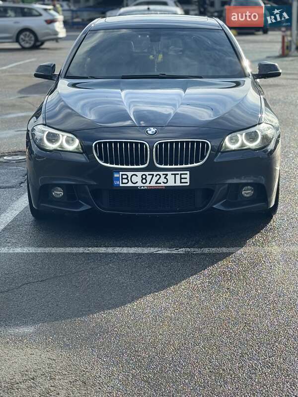Седан BMW 5 Series 2013 в 