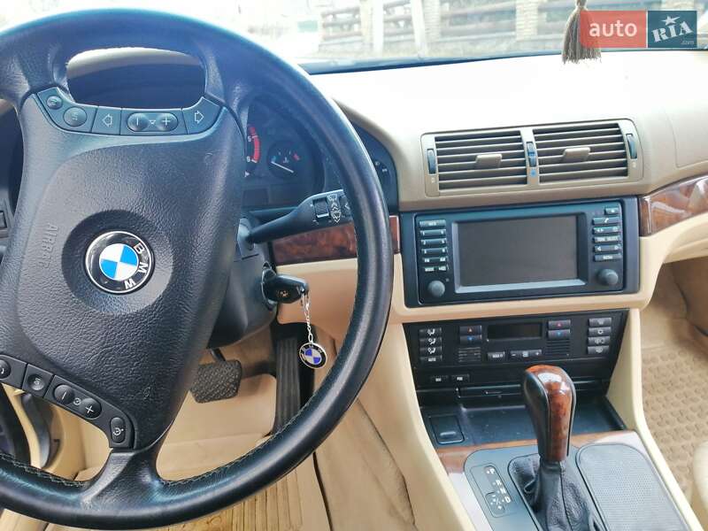 Універсал BMW 5 Series 2002 в Києві