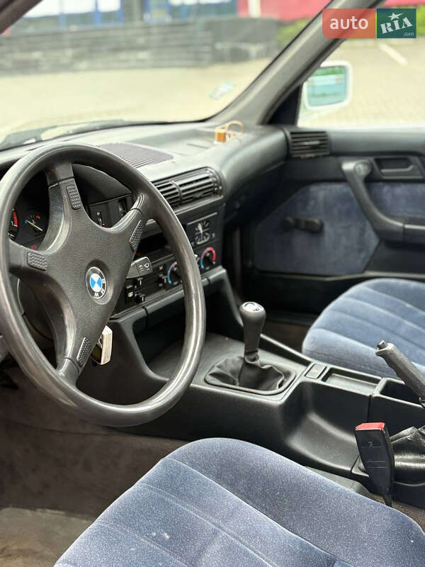 Седан BMW 5 Series 1990 в Черкассах