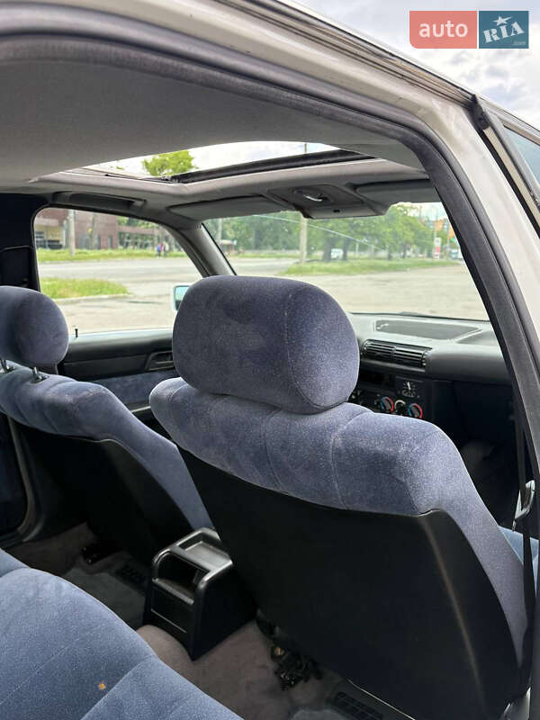 Седан BMW 5 Series 1990 в Черкассах