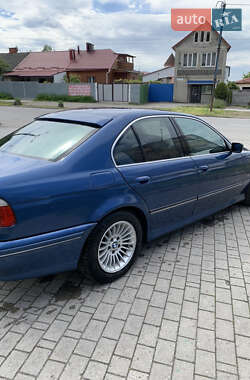 Седан BMW 5 Series 2002 в 
