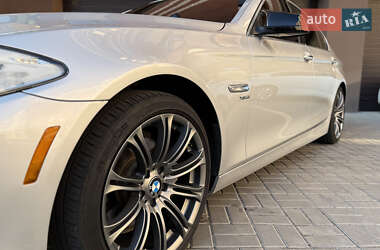 Седан BMW 5 Series 2012 в 