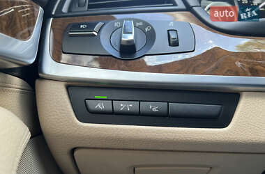 Седан BMW 5 Series 2012 в 