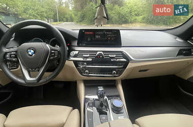 Седан BMW 5 Series 2019 в 