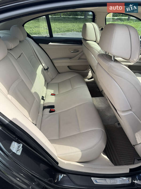 Седан BMW 5 Series 2013 в Вінниці
