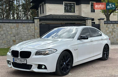 Седан BMW 5 Series 2012 в 