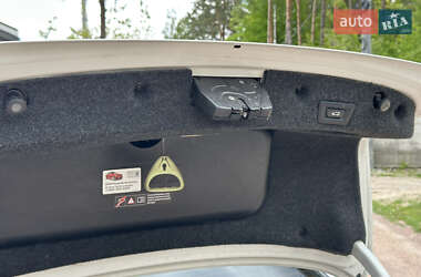 Седан BMW 5 Series 2012 в 