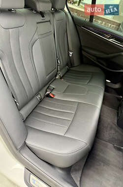 Седан BMW 5 Series 2020 в 
