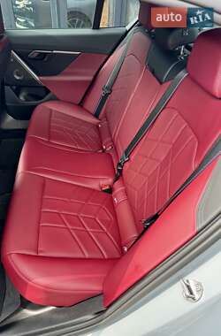 Седан BMW 5 Series 2024 в 