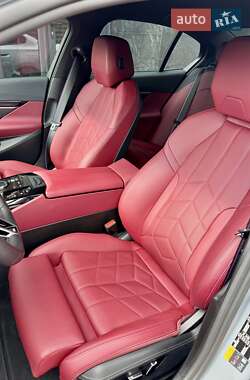 Седан BMW 5 Series 2024 в 