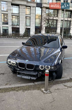 Седан BMW 5 Series 2003 в Києві