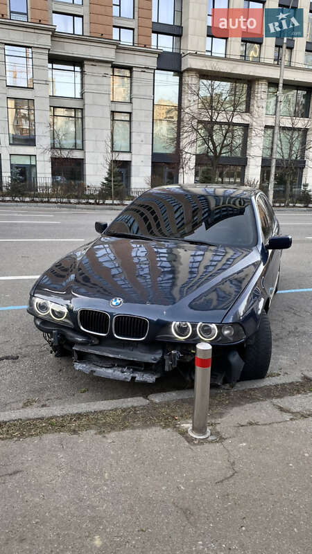 Седан BMW 5 Series 2003 в 