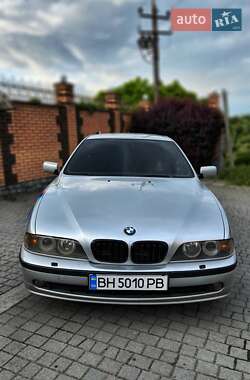 Седан BMW 5 Series 2000 в 
