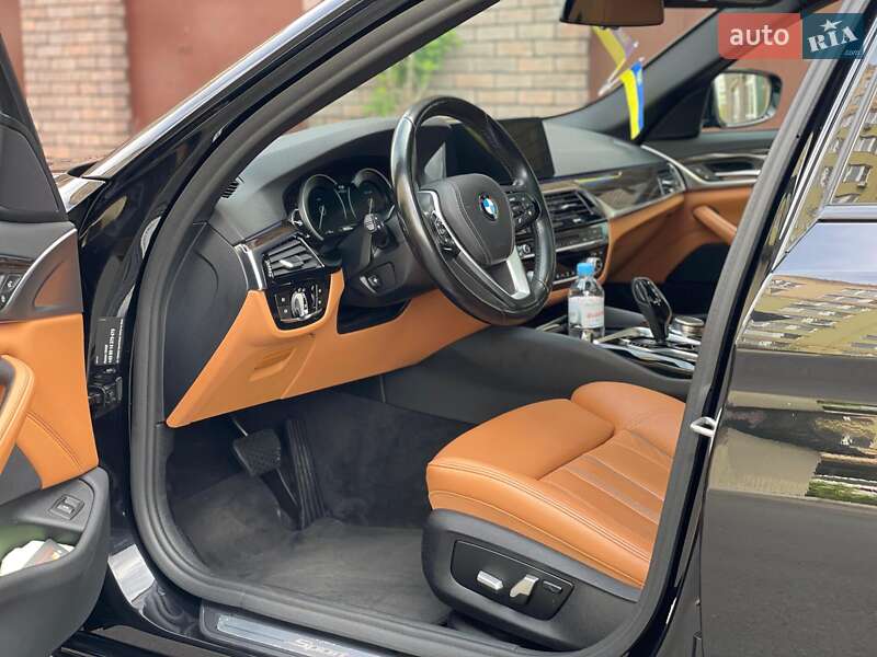 Универсал BMW 5 Series 2018 в Киеве