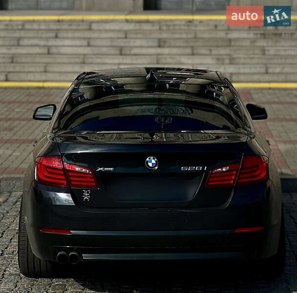 Седан BMW 5 Series 2013 в 
