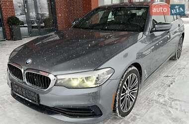 Седан BMW 5 Series 2018 в Львове