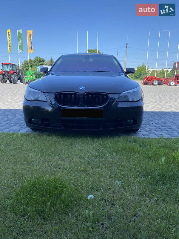 BMW 5 Series 2003