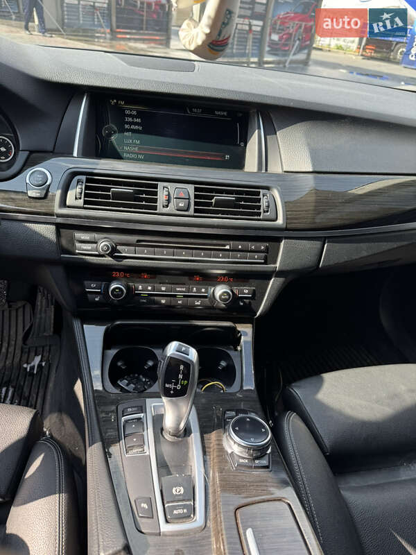 Седан BMW 5 Series 2013 в Ровно